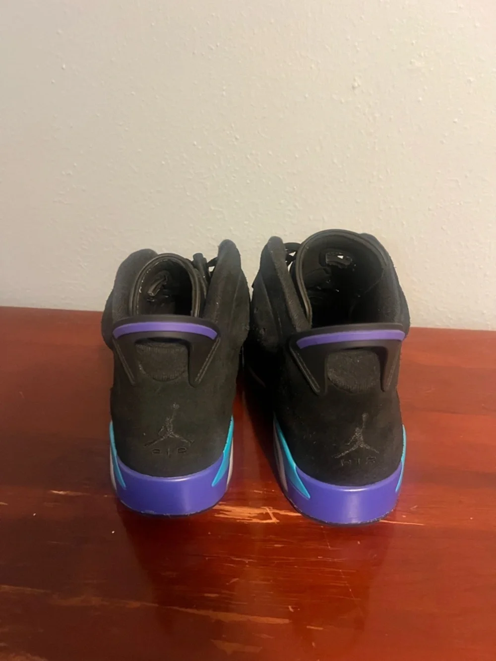 Jordan Men's Black Sneakers with Blue and Purple Accents Air Jordan 6 Aqua